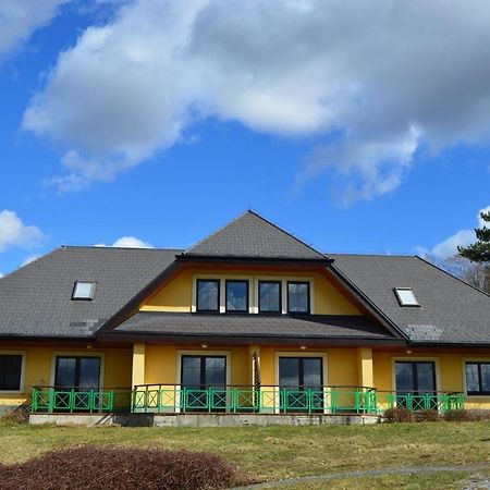 Camping V Raji - Palda Rovensko pod Troskami Luaran gambar