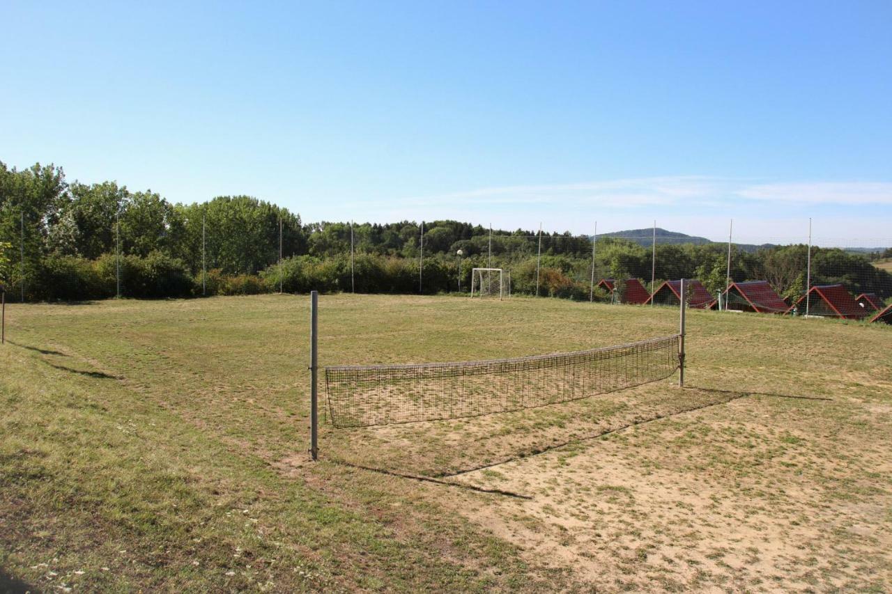 Camping V Raji - Palda Rovensko pod Troskami Luaran gambar