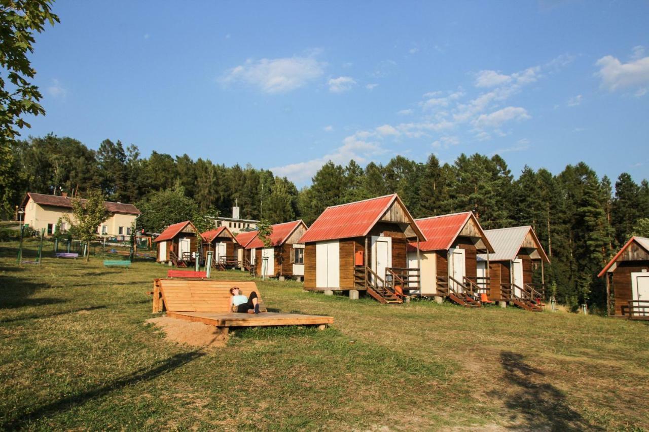 Camping V Raji - Palda Hotel Rovensko pod Troskami Luaran gambar