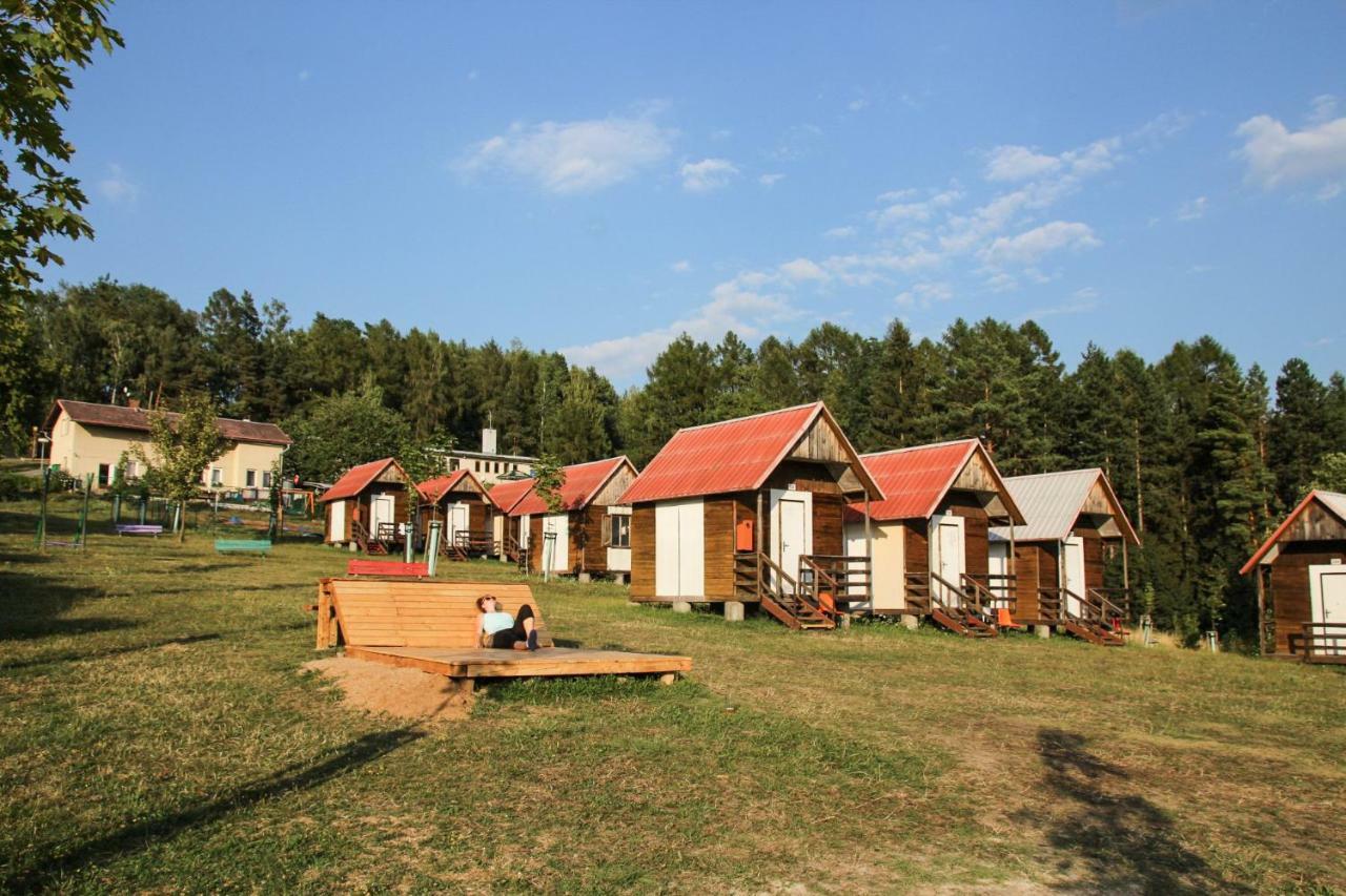 Camping V Raji - Palda Rovensko pod Troskami Luaran gambar
