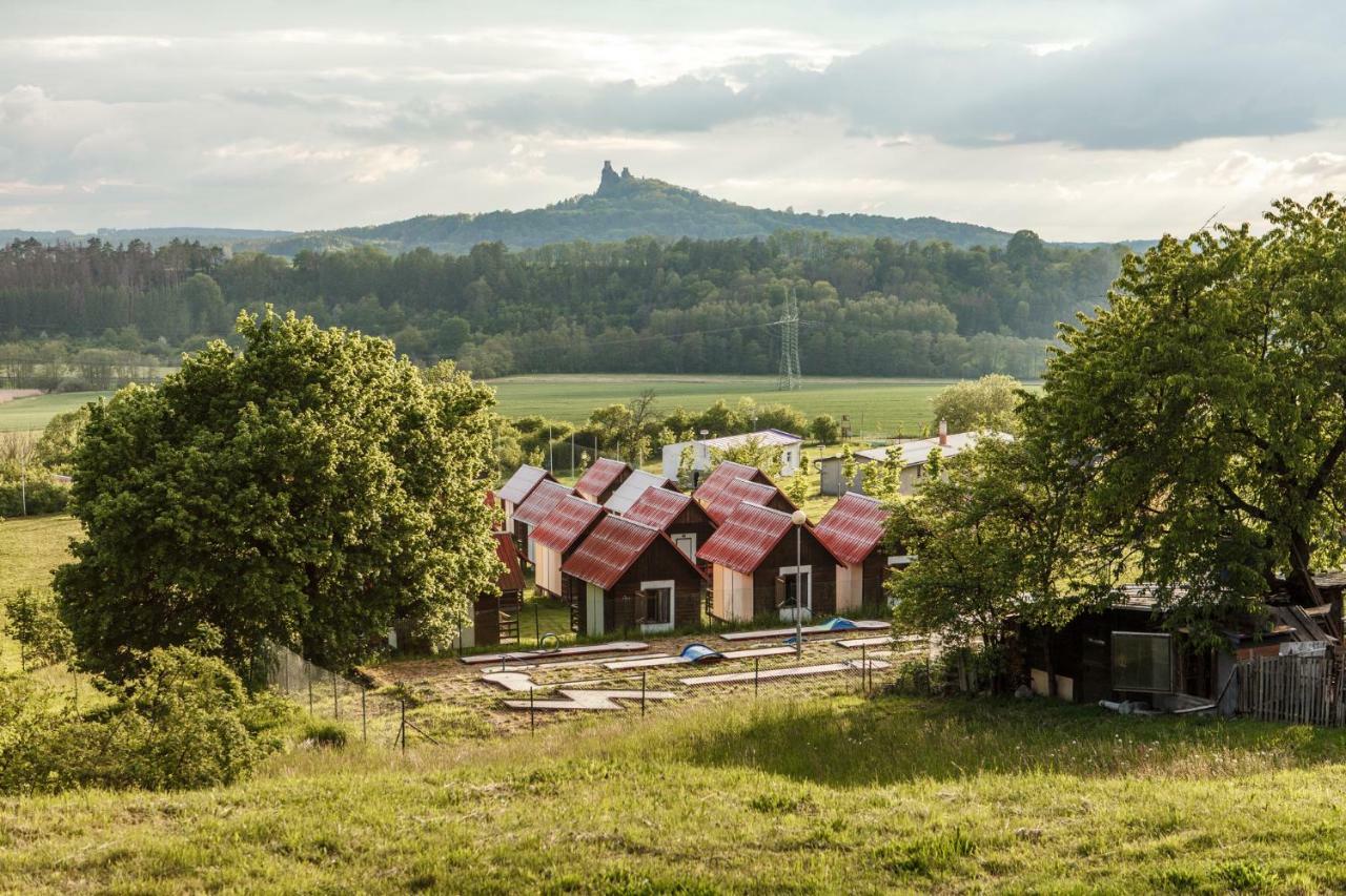 Camping V Raji - Palda Hotel Rovensko pod Troskami Luaran gambar